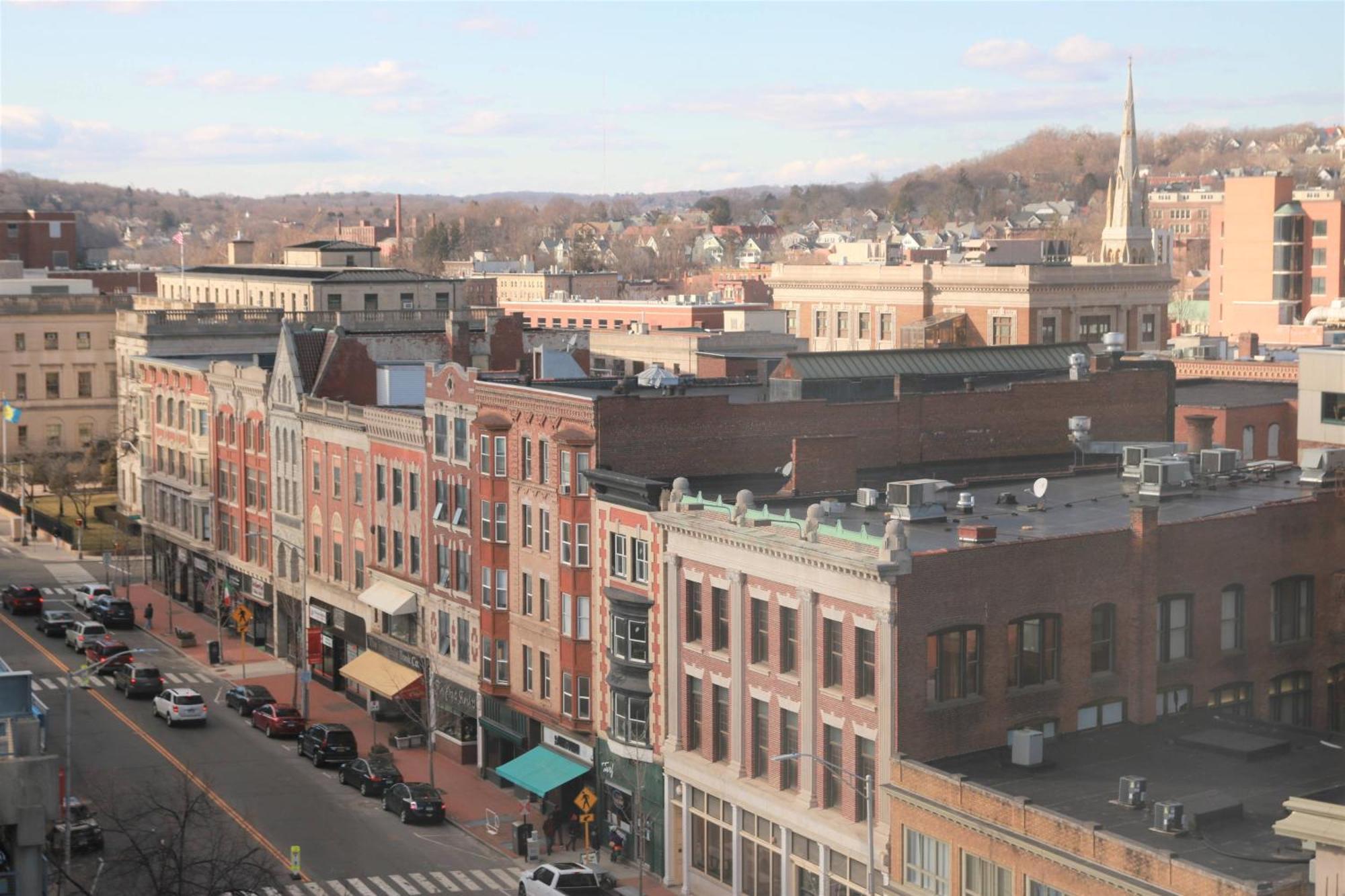 Courtyard Waterbury Downtown Hotel Exterior photo